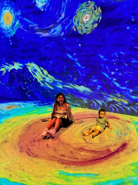 Van Gogh Inside: Love, Vincent.